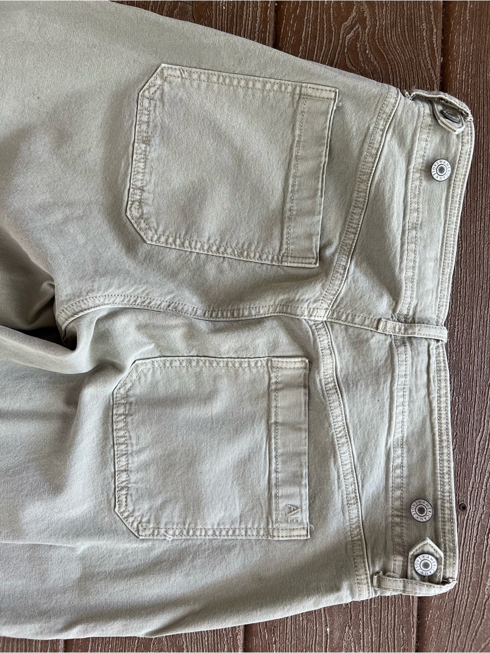 American Eagle Outfitters Olive Green Slim Wide-Leg Pants size 4 - Picture 9 of 9